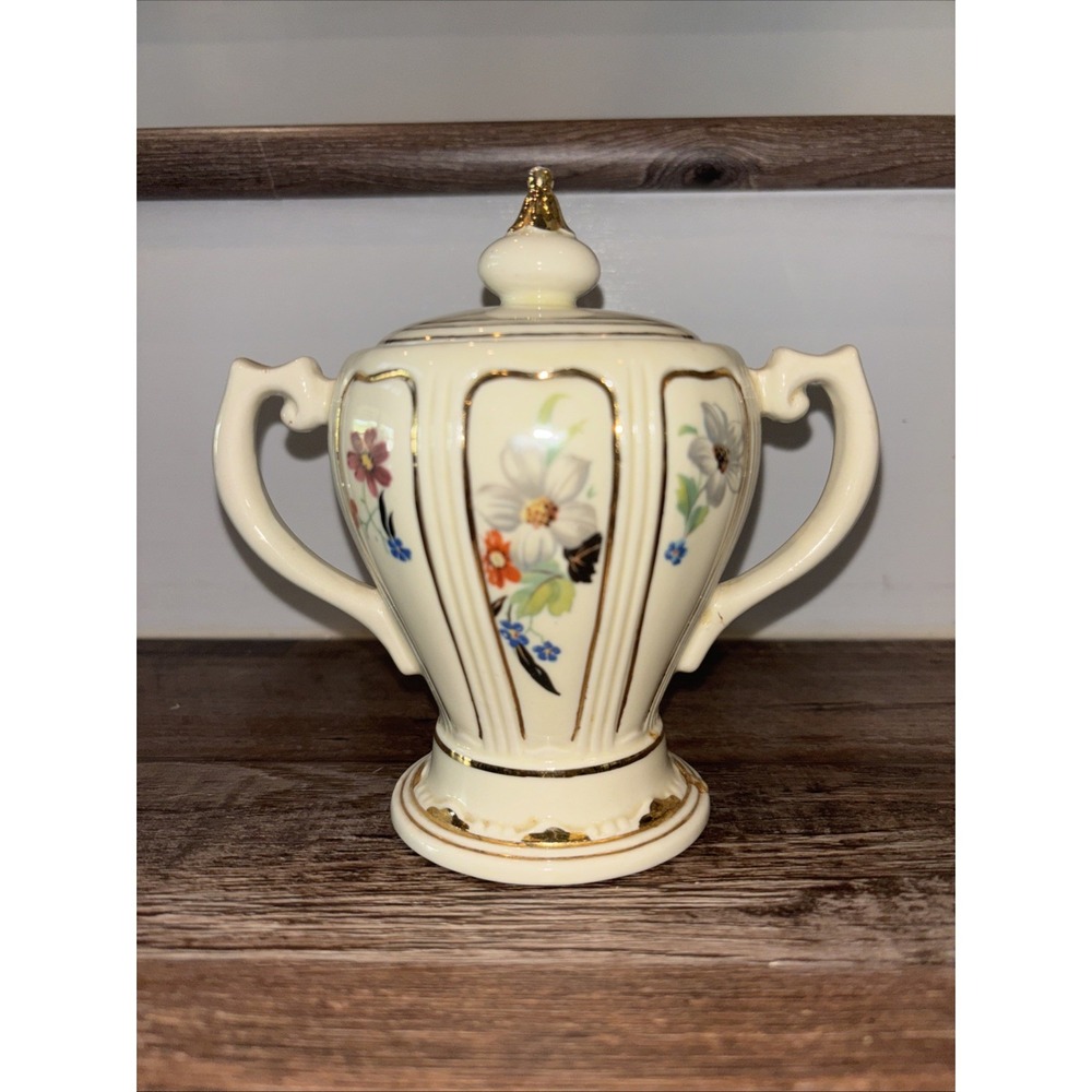 VINTAGE PORCELAIN SUGAR BOWL